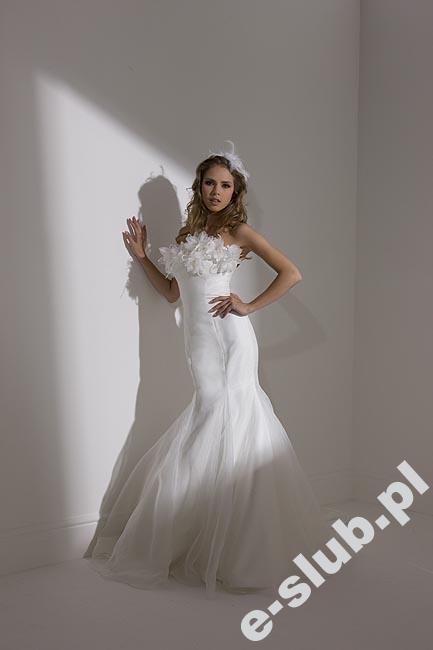 Pure Bridal Model 0056